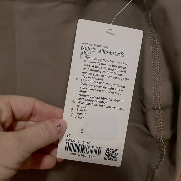 Lululemon Nulu Slim-Fit High-Rise Skirt Size 8 - Picture 2 of 8